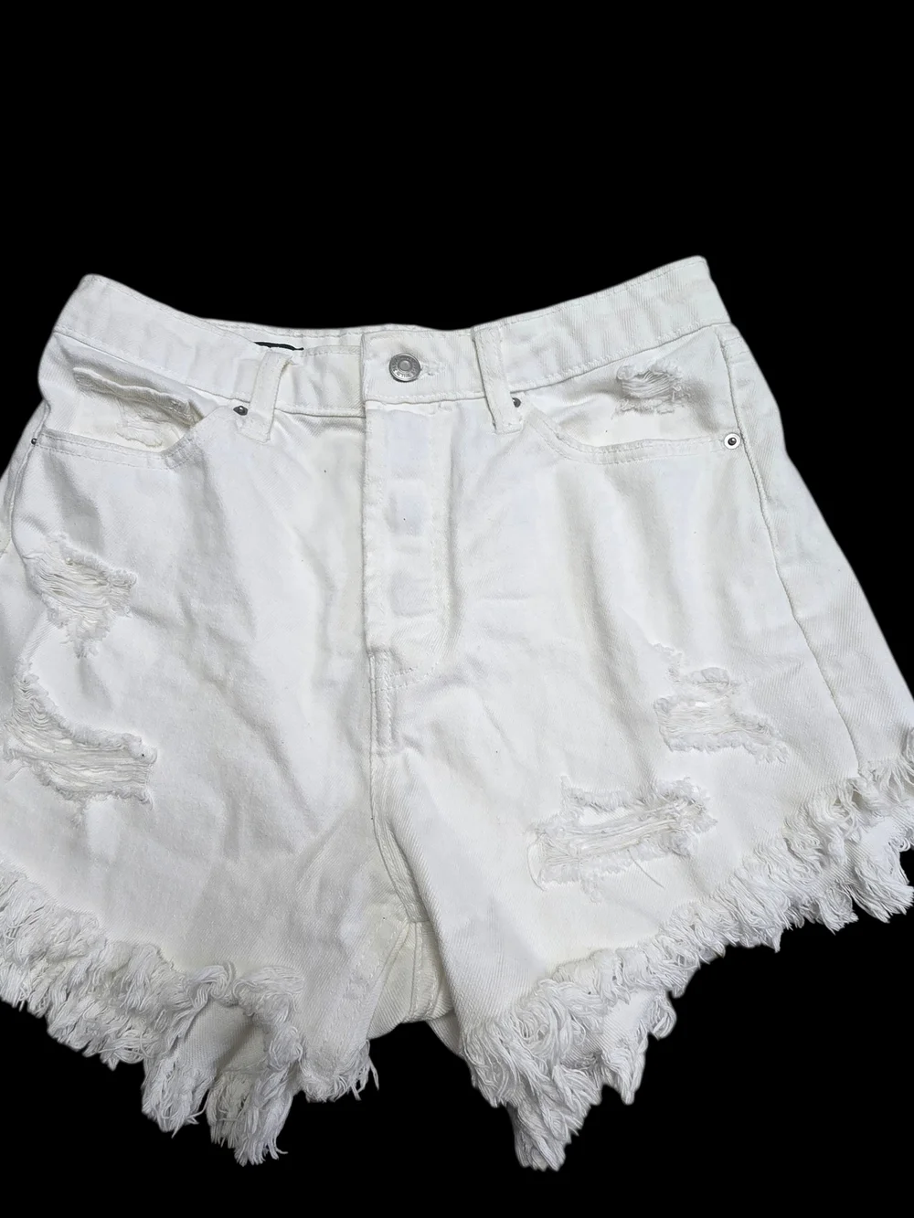 Wild Fable White Denim Shorts Women’s 6 High Rise Distressed Raw Hem